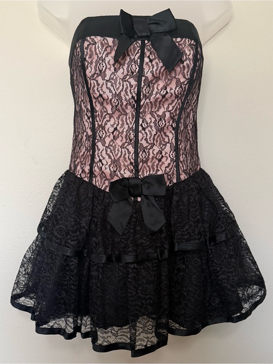 Betsey Johnson Dresses & Skirts - Betsey Johnson Vintage Lace Strapless Peplum Bow Mini Dress Corset Bustier Sz8